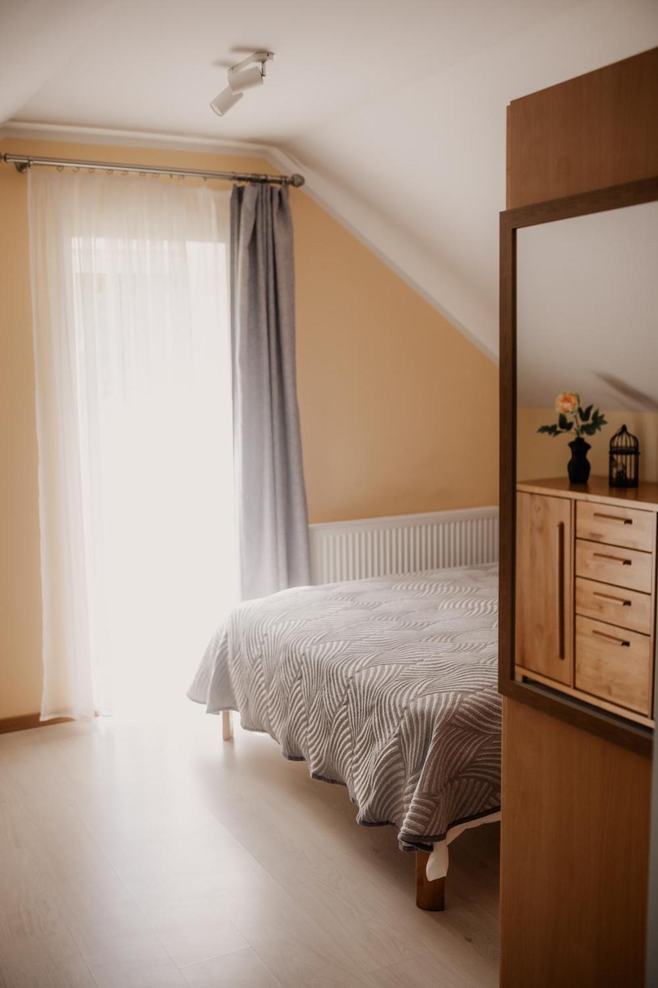 Saules Iela 2A Aparthotel Saldus Quarto foto